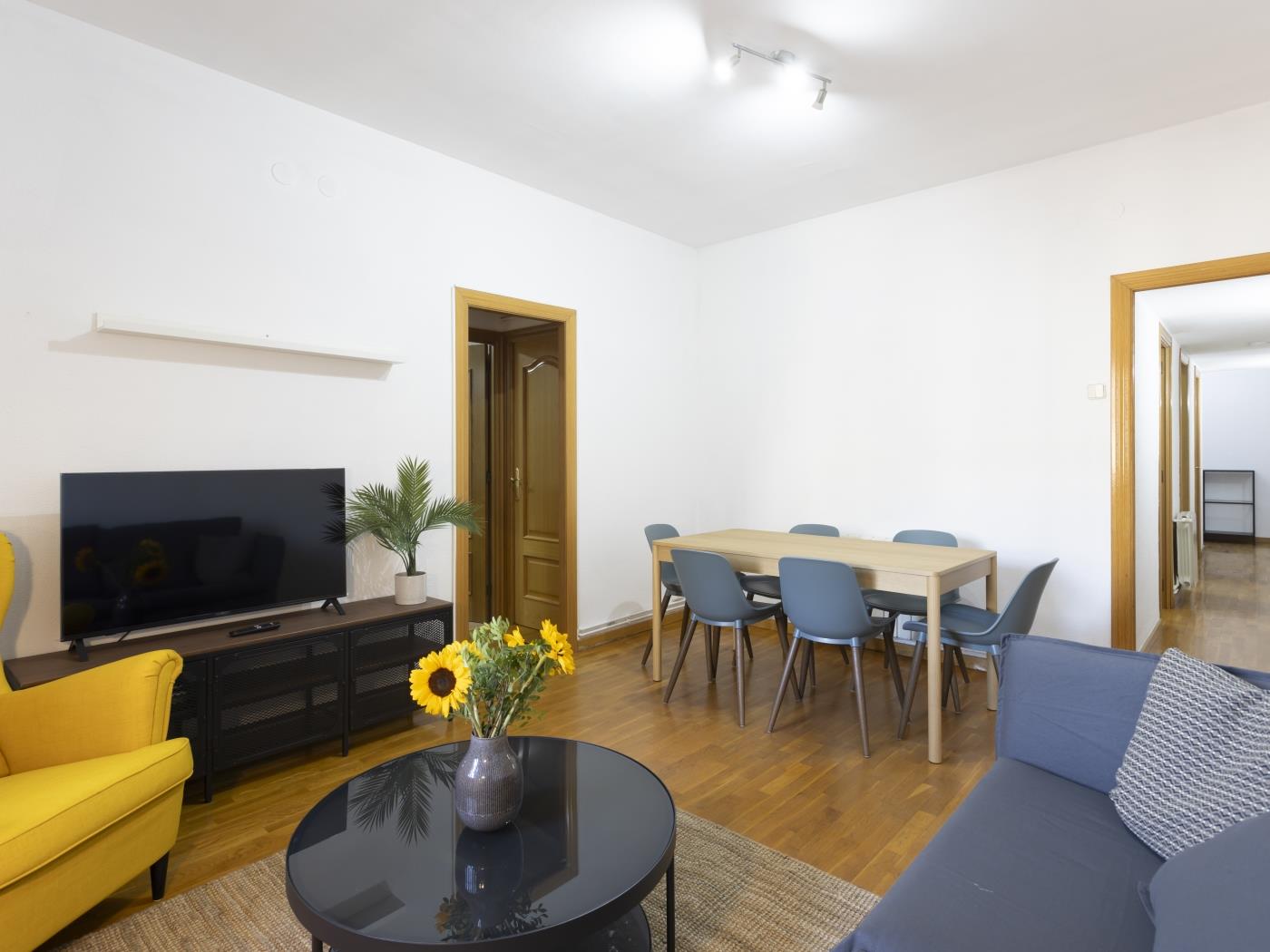 Bright Apartment with Sagrada Família Views - My Space Barcelona Apartments